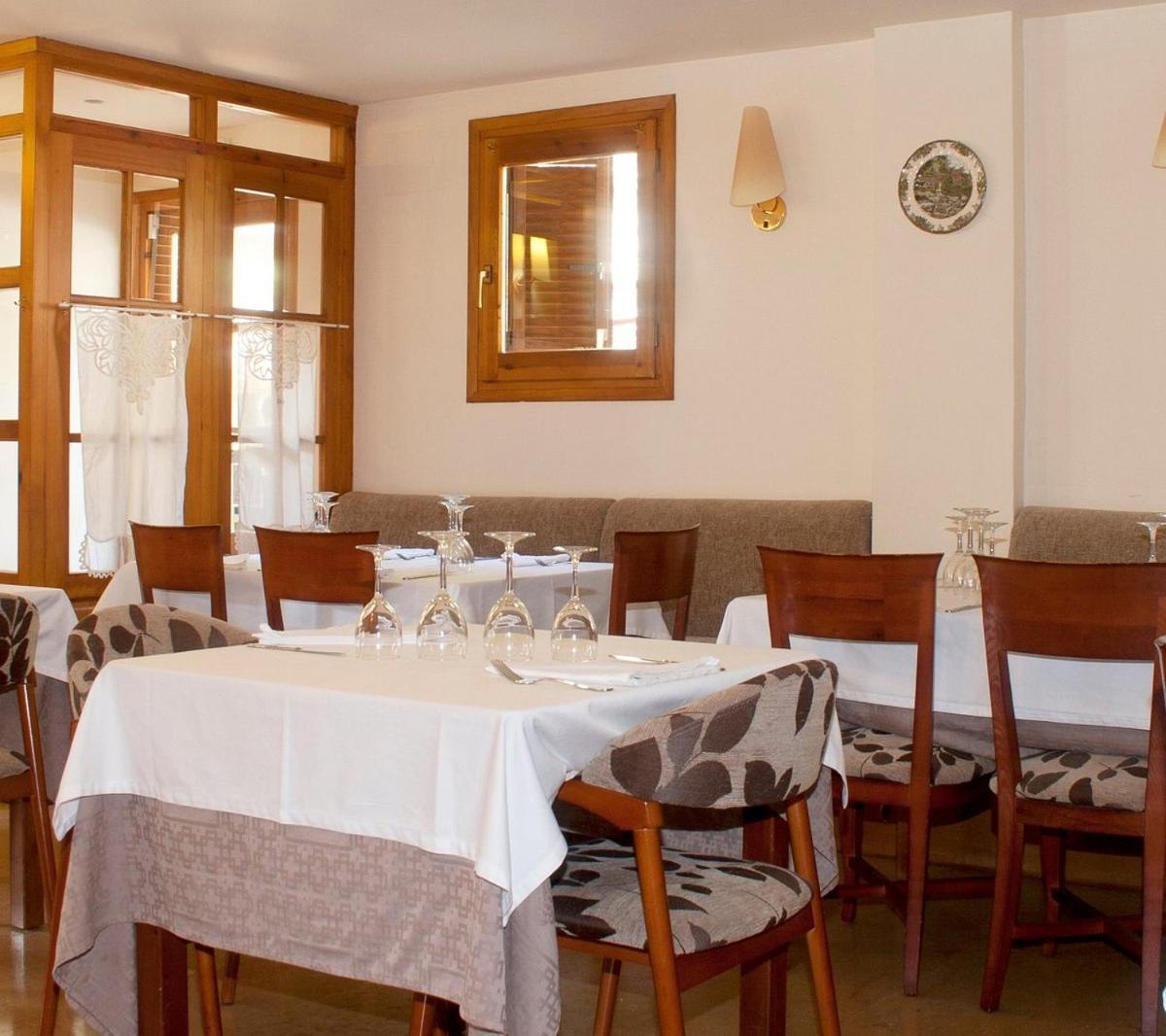 Hotel-Restaurante Badain Lafortunada Esterno foto